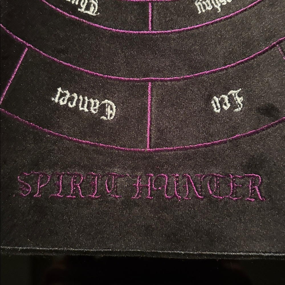 Divination Mat With Copper Pendulum - Picture 5 of 7